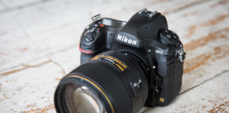 Best Lens for Nikon D850 Nikon D850 digital camera with a large lens attached to mainbody