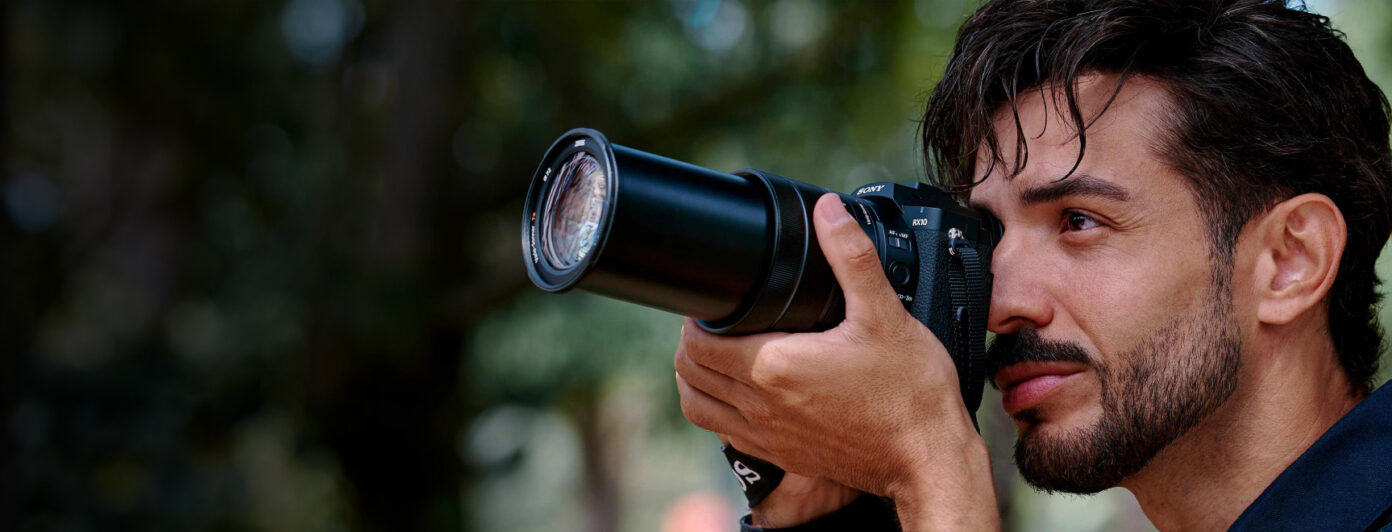 Sony RX10 V with its 24-600mm lens extended