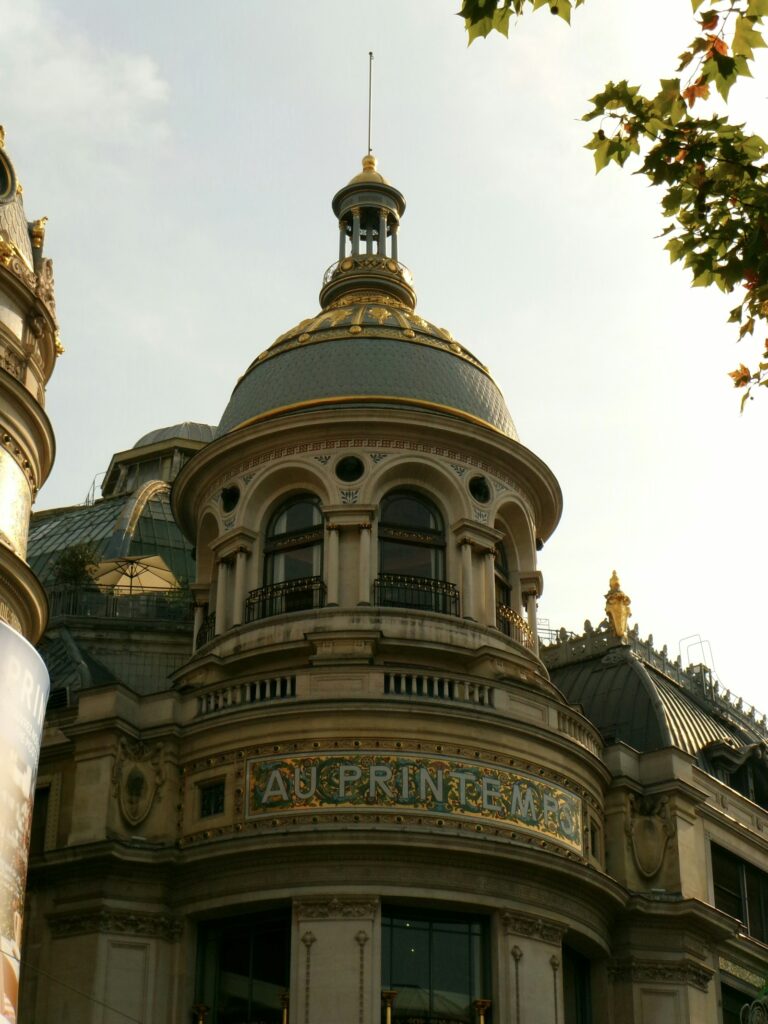 Kodak Pixpro FZ55 sample photo of ornate architecture in mixed light